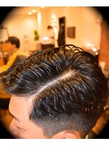 メンズヘアーサロン シンジョウ(Men's hair salon Shinjo) 動きのある７：３刈り上げ