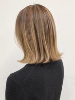 ディーカヘアーセンダイ(Di KA HAIR sendai)&nbsp;外国人風・ハイライト・切りっぱなし・ブロンドベージュ・外ハネ