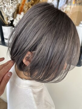 ブルーアンドカンパニー(BLUE&Co.) ＊ホワイトグレージュ＊