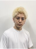 金髪ハイトーンカラーメンズショートスパイキーショート