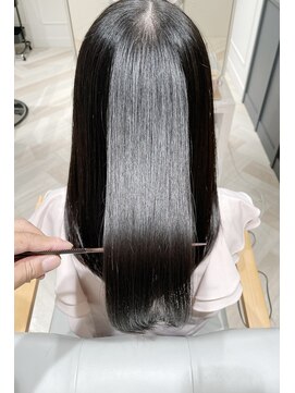 エン(en) 【en 本山】お客様美人ストレート13