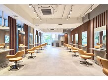 ビュートリアム 南青山(BEAUTRIUM)の雰囲気（12/13~リニューアルオープン。モダンな店内。[表参道/青山]）