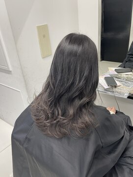 アライブ キチジョウジ(ALIVE Kichijoji) ダークグレージュグラデーションカラー