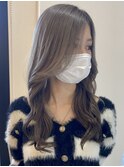 透明感グレージュカラー