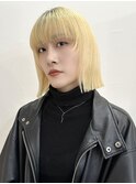 切りっぱなしボブ×ハイトーン×ぱっつん前髪