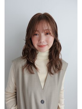 タス(tas) セミロングのくるっとパーマ