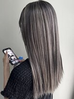 ノーム 横浜(NORM) グレージュハイライト