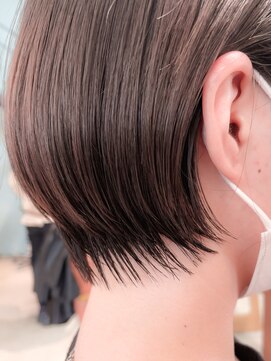 ニコルセンイ(nicoru seni) 耳掛けショートヘア