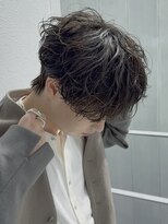 ボンドストーリールミエール(Bond Story lumiere)&nbsp;ラウンドマッシュ波巻きスパイラルシャドウパーマ韓国ヘア