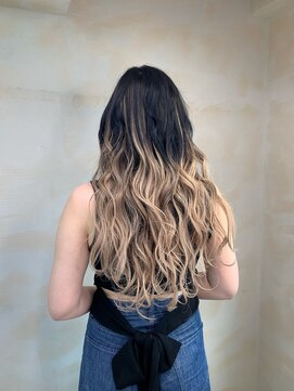 アンククロス 表参道(ANKH CROSS) 肩上ボブからエクステ100枚でロングに