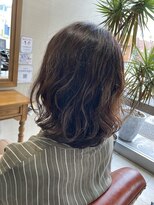 ヘアー クラージュ(hair courage) ほんのり外ハネの動きの出やすいスパイラルパーマ