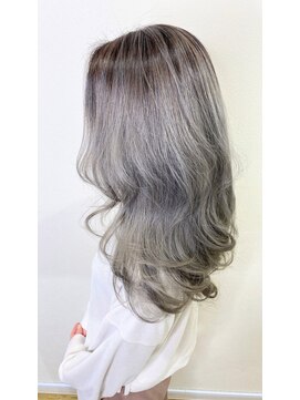 ヴィフクローネ(vifkrone) シャドールーツグレー【高山】