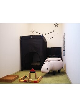 駐車場完備・バリアフリー構造で、ベビーカーや車いすでのご来店も歓迎！お気軽にご相談下さい◎