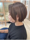大人ガーリー チョコレート ハイライト小顔 丸みショートボブ