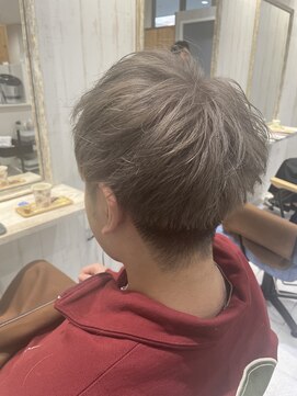 ルシール バイ アリア(Lucir by aria) アッシュベージュ♪