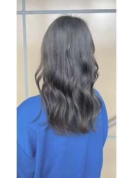 チルバイヘアーガーデンミルクティ(Chillbyhairgardenmilktea) アイスグレーラテ
