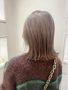 ヘアースペースブルーム リアン 岡町店(HAIR SPACE BLOOM Lien) 【岡町/ハイトーンカラー】艶ミルクティーベージュ
