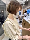 切りっぱなしラインがオシャレ。首も綺麗に見える:omini【ボブ】