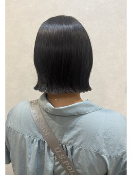 ゴートファクトリー(G.O.A.T factory) 切りっぱなし外はねボブ