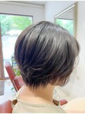 ショートボブ