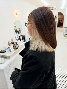 コス(KOS) 【KOS 立川】インナーカラー×ホワイトベージュ