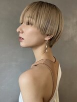 マッシュショート×ハイトーンベージュ