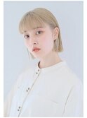 ハイトーンハニーベージュに切りっぱなしボブ