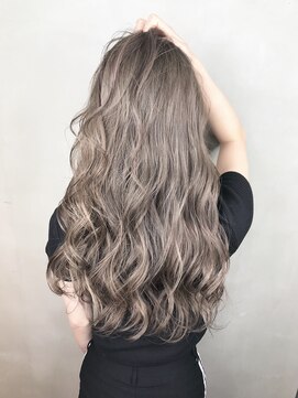 アミ(Ammi) ◆ダブルカラー/レイヤー/イルミナカラー/髪質改善/縮毛矯正