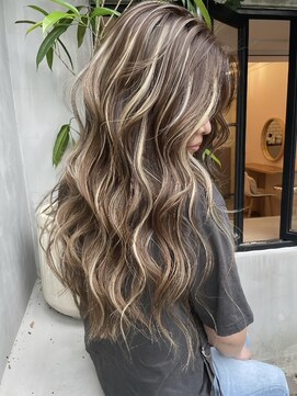 ディモアンド 表参道(Dimo&) ハイライト/黒髪カタログ/クラゲヘアー/オリーブグレー