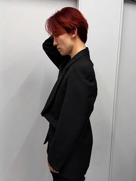 ヴァーディ オモテサンドウ(Vardy omotesando) red/赤髪 暖色 メンズブリーチ 原色 毛流れカット