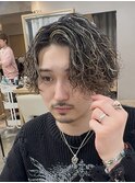 ハイライトサーフカール海外風センターパートテーパーフェード