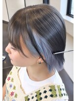 アース 郡山コスモス通り店(HAIR&MAKE EARTH)&nbsp;ブラック×ホワイトブルーのイヤリングカラー