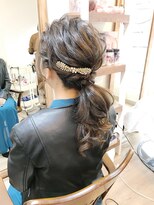 ロカット サロン(Roquat Salon)&nbsp;ロングローポニーアレンジ【立川/立川南口/八王子　へアレンジ】