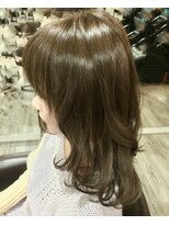 カルム(calme)&nbsp;顔まわりレイヤーカット_ナチュラルイメチェン○