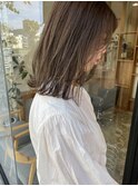 大人カジュアルミディアム×カーキベージュ