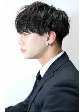 リップスヘアー 千葉(LIPPS hair) 前下がりマッシュ スーツ