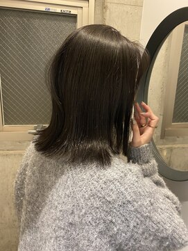 エイム(aim) 顔周り毛流れカット&オリーブグレージュカラー