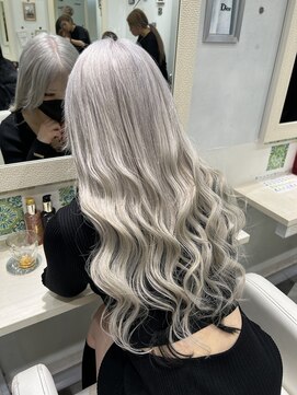 ラピス 池袋(Lapis) ホワイトcolorインナーブラック