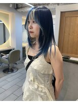 テトラ バイ ネオリーブ 横浜西口店(tetra by neolive)&nbsp;インナーカラー　ネイビー　レイヤーカット