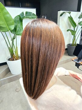 ウル(ULU) セミロング