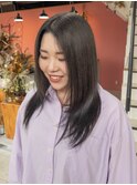 落ち着きのあるダークグレージュ