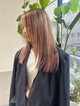 シエラ 南船場(CIERA.) ホワイトグレージュミニウルフアンブレラカラーセミロング