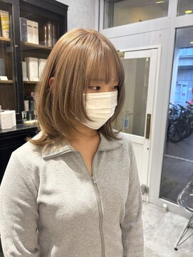 Mimosa レイヤーウルフカット