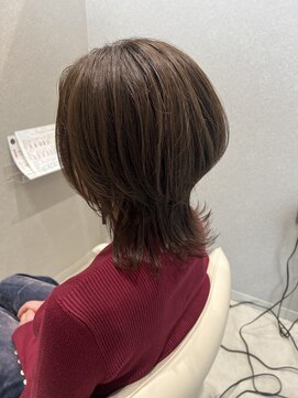 ロエ(Lowe') ウルフスタイル