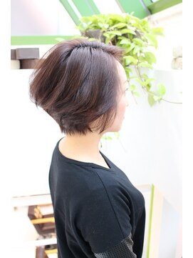 ルレッタ(luretta) 上品な前下がりショートボブ