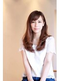 女子力高めのふんわりモテ巻き髪