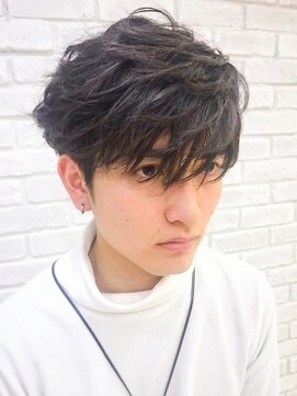 ミーティア バイ クアトロ(Meteor By QUATRO) パーマを活かしたスマートマッシュ