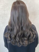 ミューバイケンジ(miu by KENJE)&nbsp;miu&伊藤夏海 白髪ぼかしハイライト×オリーブベージュ◎