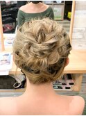 結婚式や二次回にぴったりなきれいめヘアセット