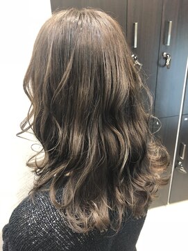 エイト 上野店(EIGHT ueno) ミディアム_ソフトグレージュ